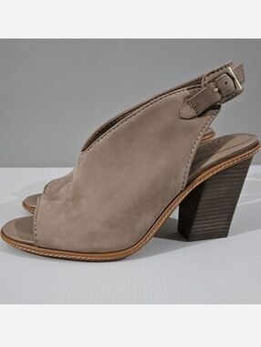 Vince Camuto Fandree Slingback Peep Toe Heels Womens 11 Taupe Leather Bootie NEW